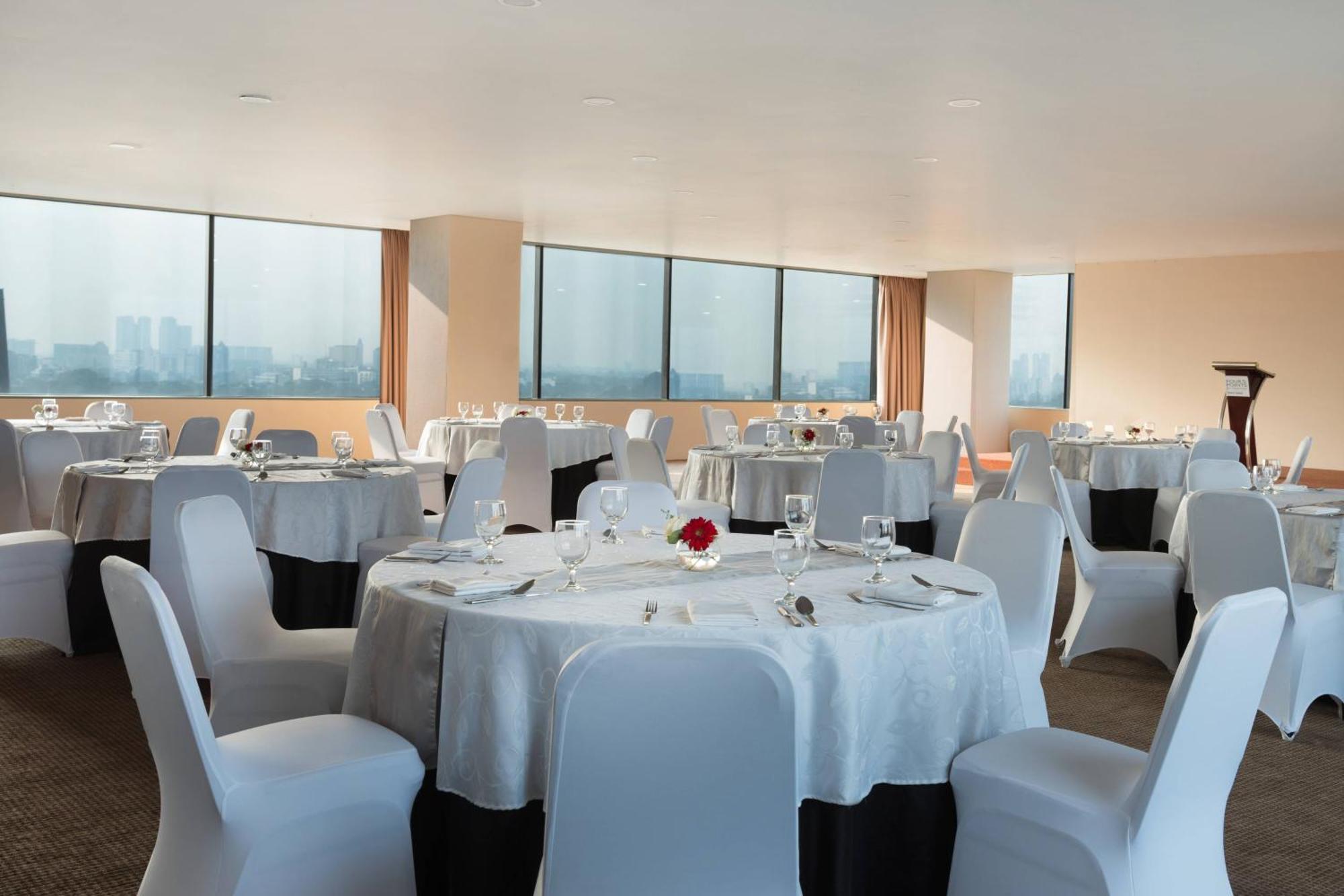 Four Points By Sheraton Jakarta Thamrin Kültér fotó